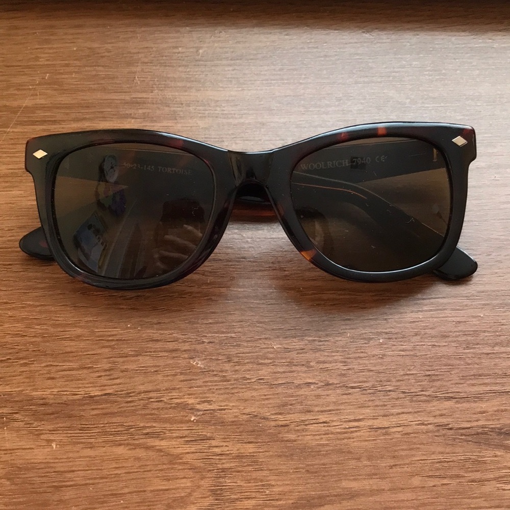 Woolrich sunglasses tortoise print
